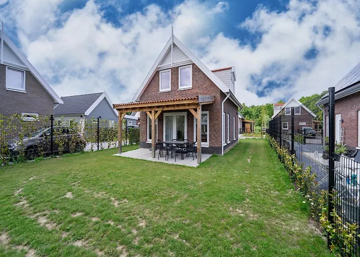 Near Dom wakacyjny Simonshaven